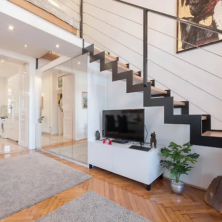 דירה Bridge & Castle Art Apartman בודפשט