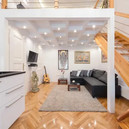 דירה Bridge & Castle Art Apartman בודפשט