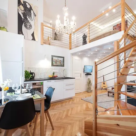 דירה Bridge & Castle Art Apartman בודפשט