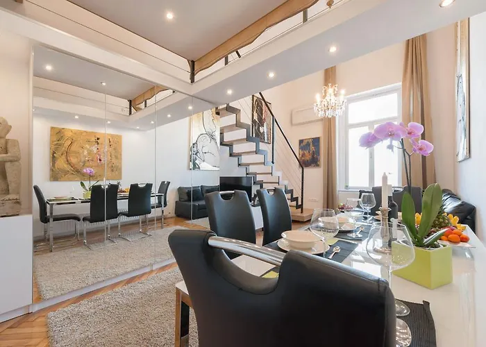 Apartamento Bridge & Castle Art *