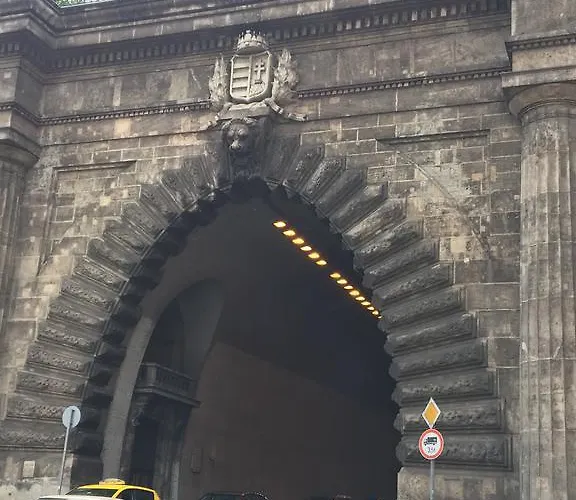 Apartamento Bridge & Castle Art