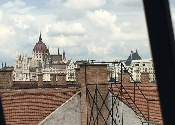 Bridge & Castle Art Budapest