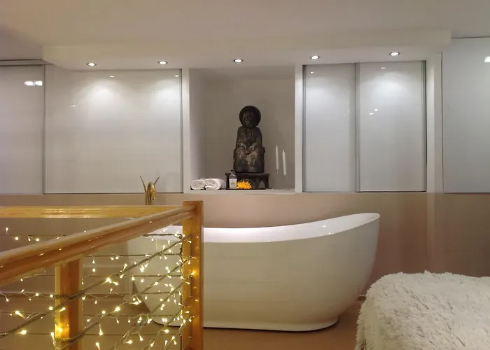 Bridge & Castle Art Apartamento *