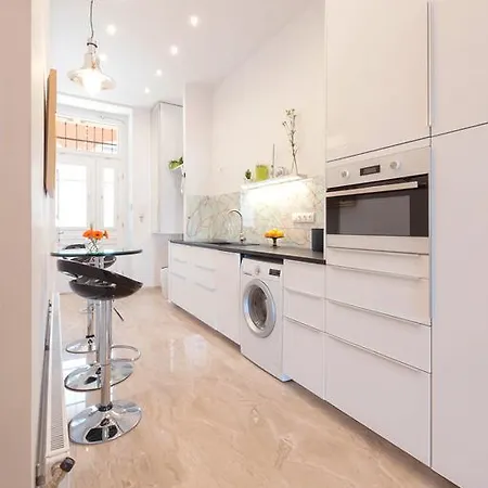 Bridge & Castle Art *