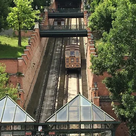 アパート Bridge & Castle Art *