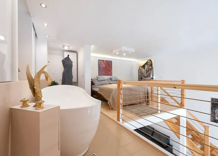 Daire Bridge & Castle Art Apartman
