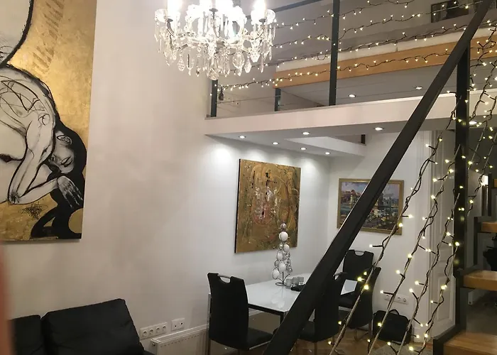 Bridge & Castle Art Apartman